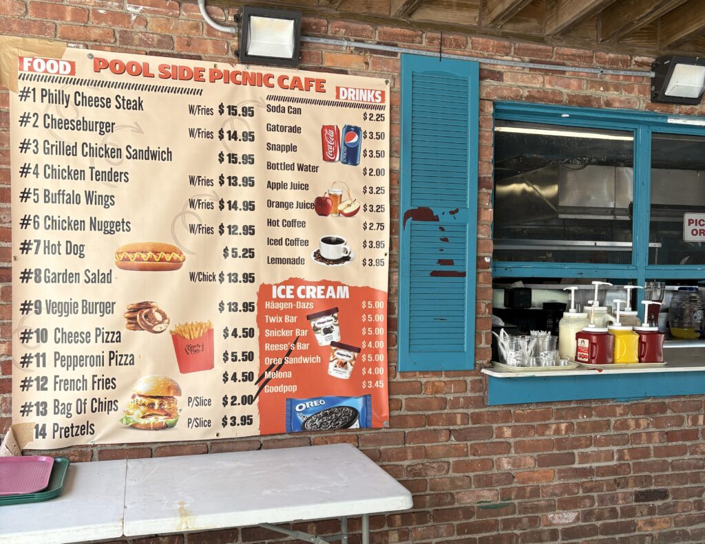 Poolside Picnic Cafe at Palisades Park Swim Club