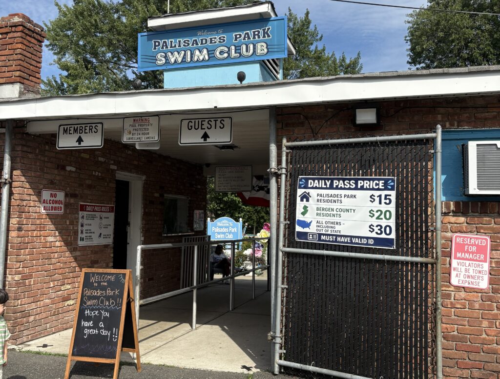 entrance at palisades park swim club. day pass price