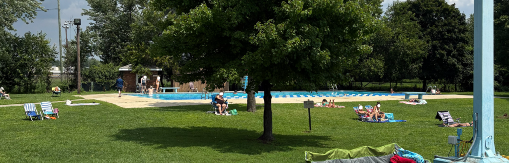 lab pool at palisades park swim club